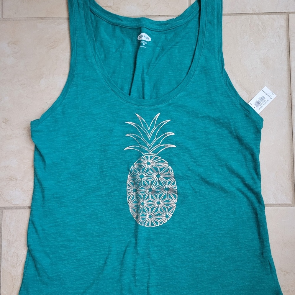 Old navy pineapple tank top